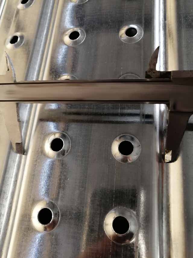 Planche de m&eacute;tal 13