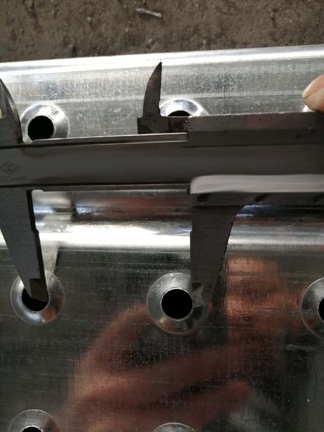 Planche de m&eacute;tal 11