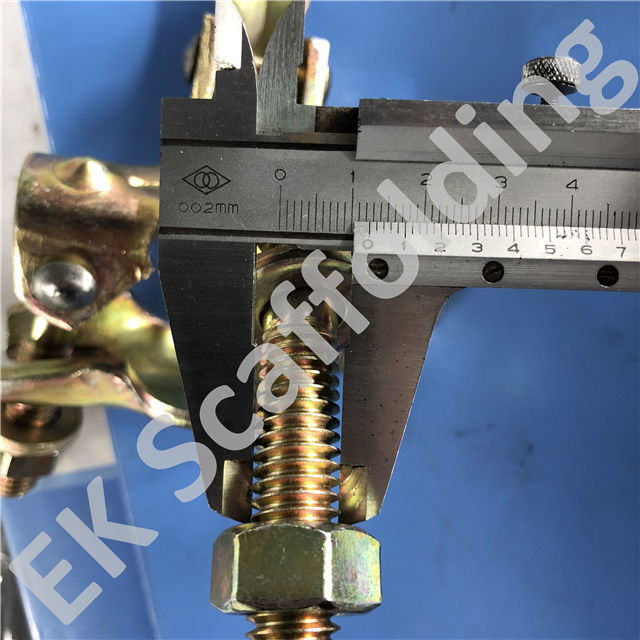 Double show press&eacute; 04