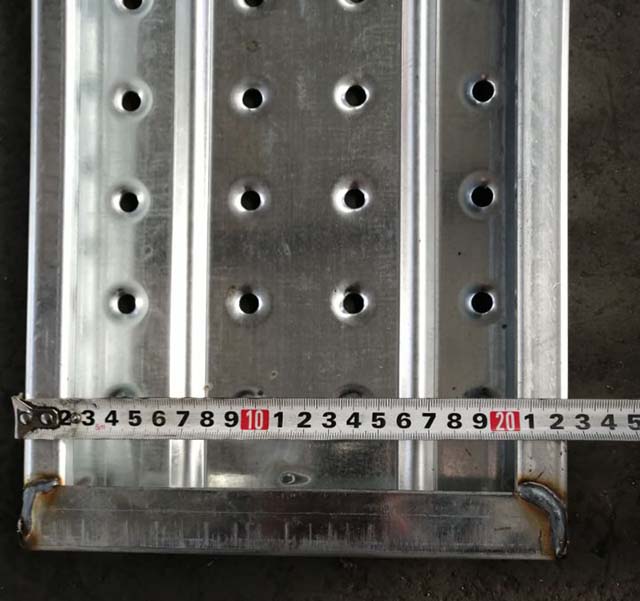 Planche de m&eacute;tal 15