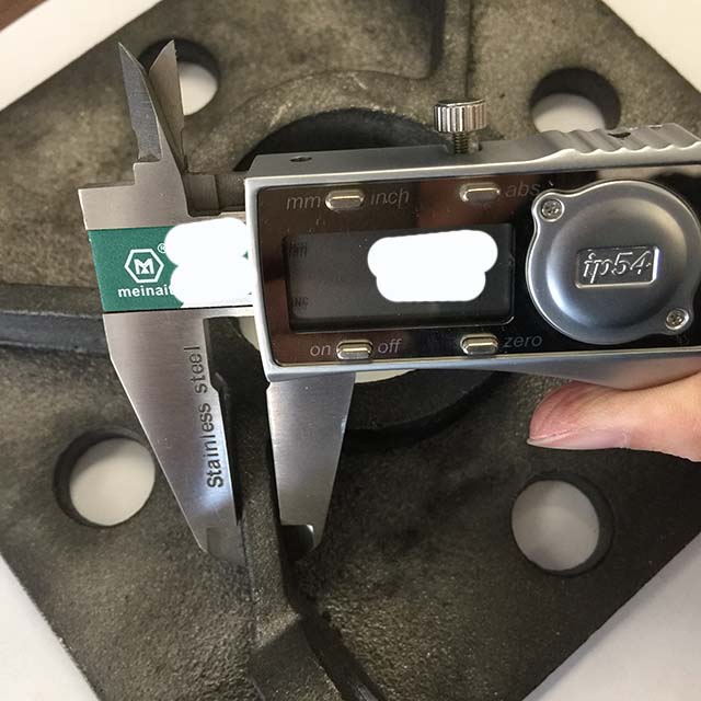 Plaque de base de moulage 14