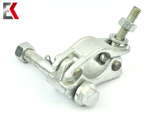 Demi-coupleur pivotant 