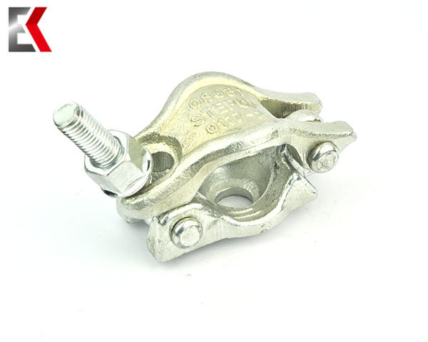 Demi-coupleur pivotant 