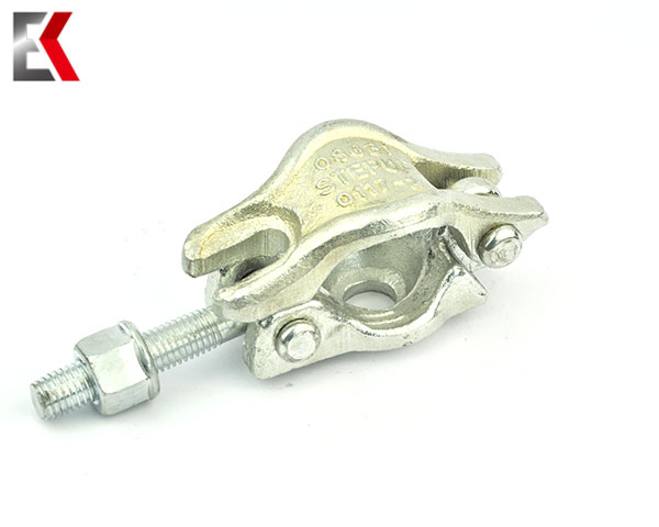 Demi-coupleur pivotant 