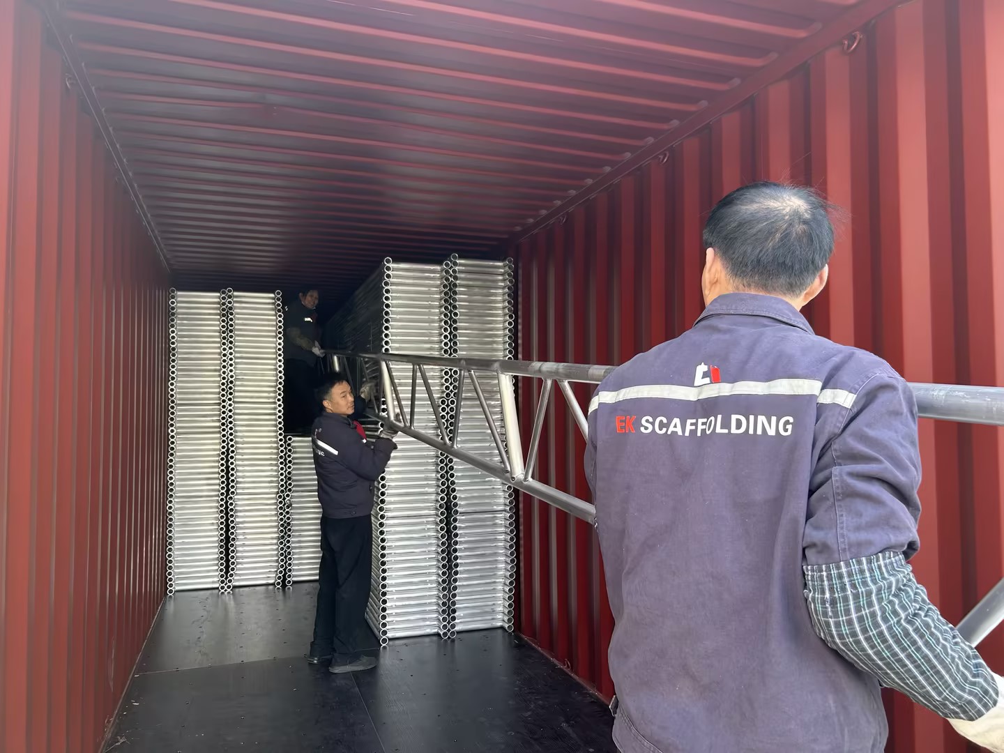 Exp&eacute;dition de poutre en treillis d'&eacute;chafaudage 