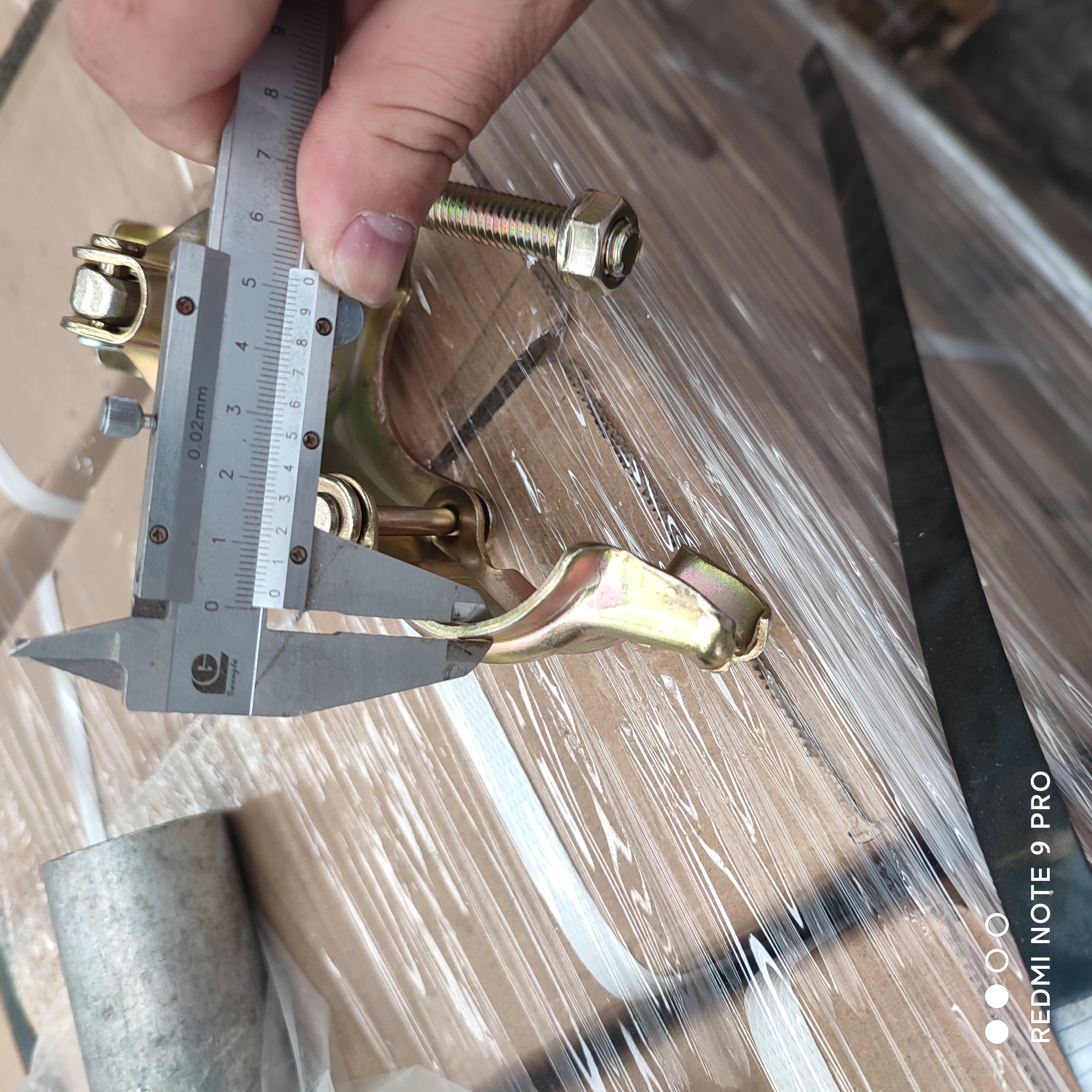 coupleur pivotant press&eacute; 