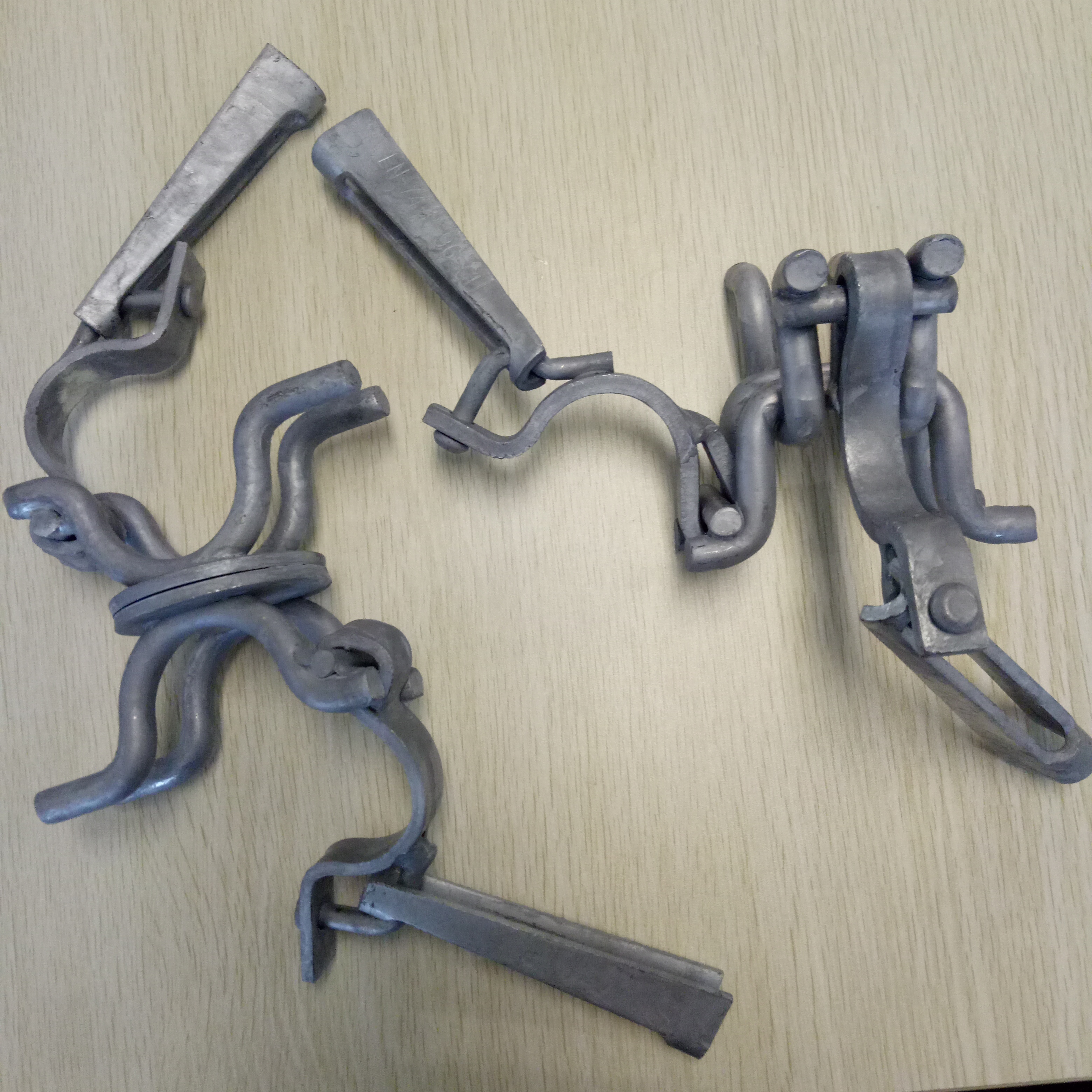 Coupleur pivotant forg&eacute; de type Holland 