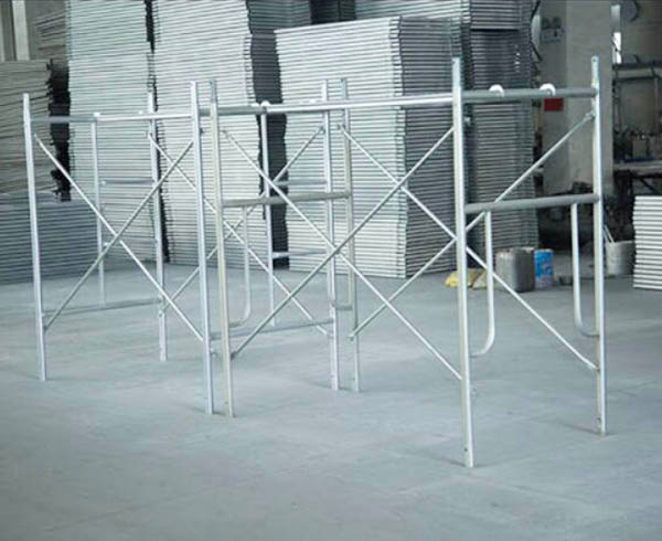 Syst&egrave;mes d'&eacute;chafaudage de cadre