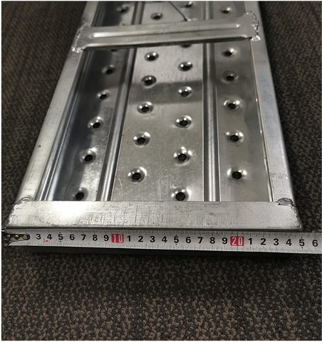 Planches d'&eacute;chafaudage de 250 mm