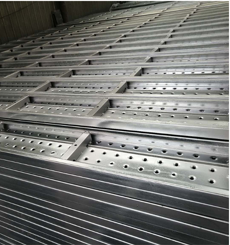 Planche d'&eacute;chafaudage 210x45x4000