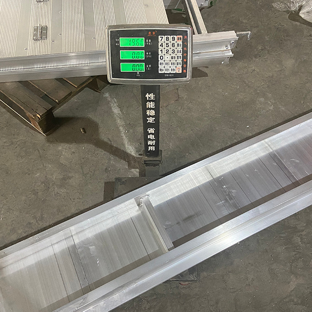 Échafaudage Ringlock en aluminium demi-plate-forme 2,4 m