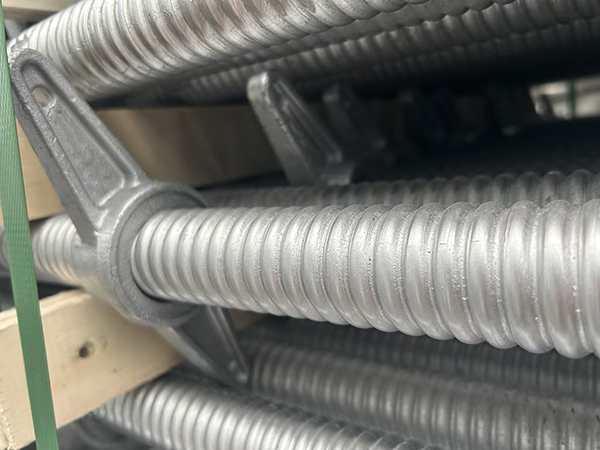 Poign&eacute;e d"&eacute;crou et cric de base