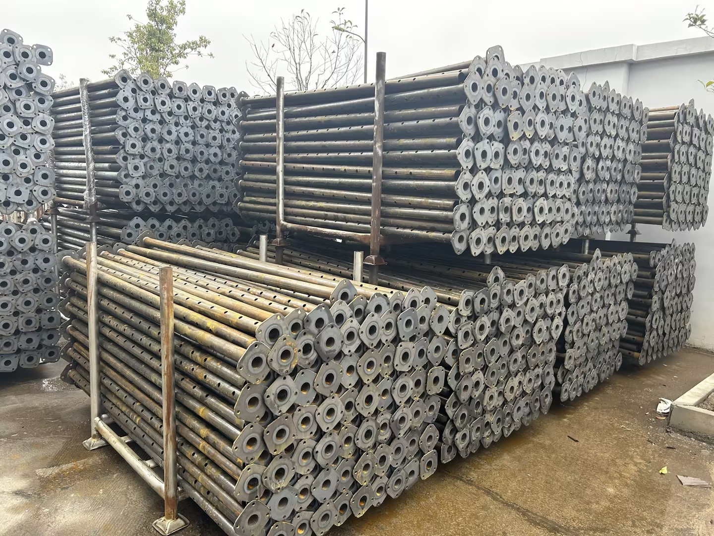 Blackware de Shore Post