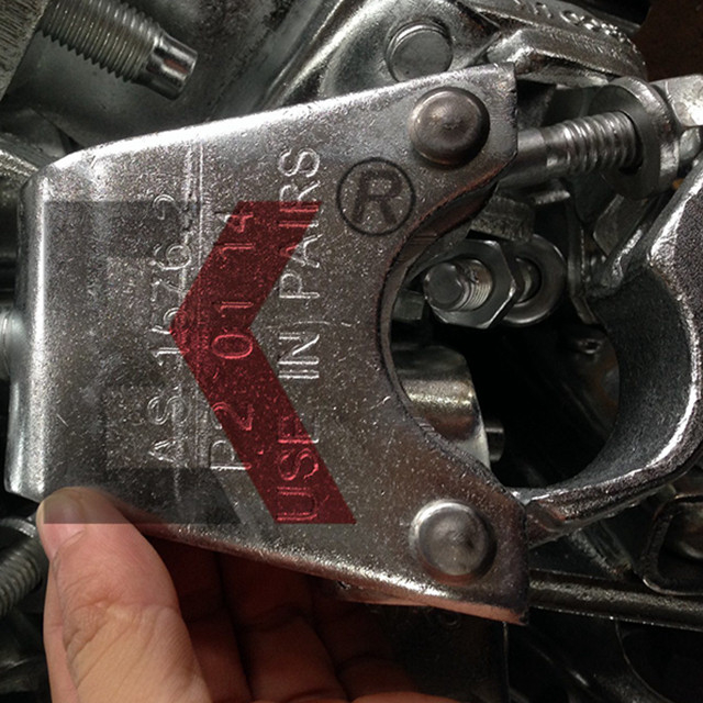 Coupleur de serrage de poutre à échafaudage fixe à forgé à goutte