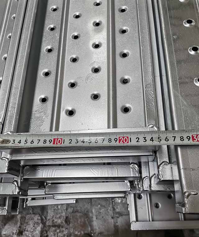 Planche m&eacute;tallique 07