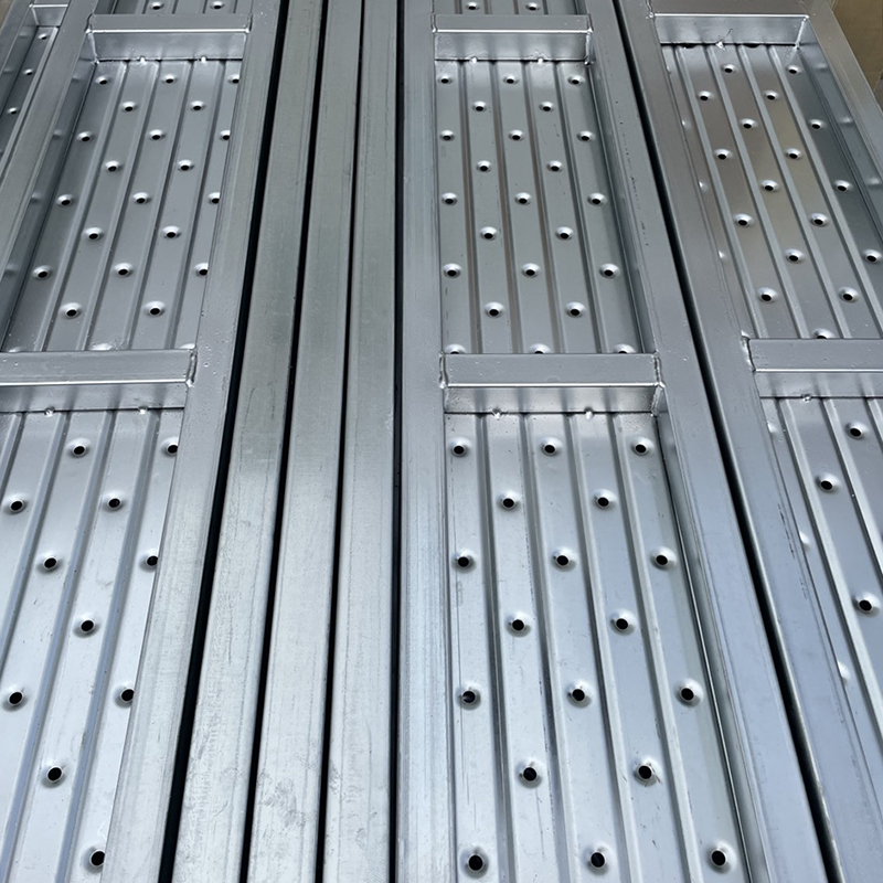 planches d\'échafaudage