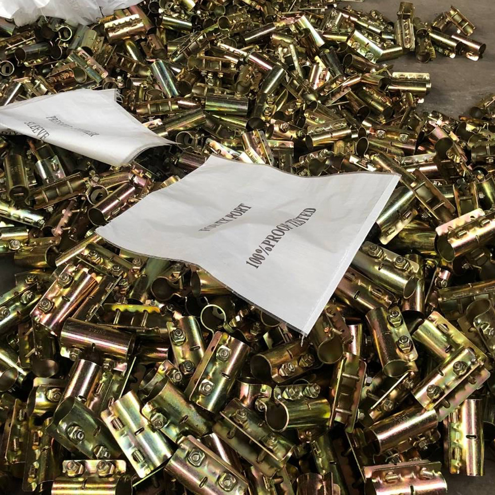 Coupleur &agrave; manches press&eacute;es