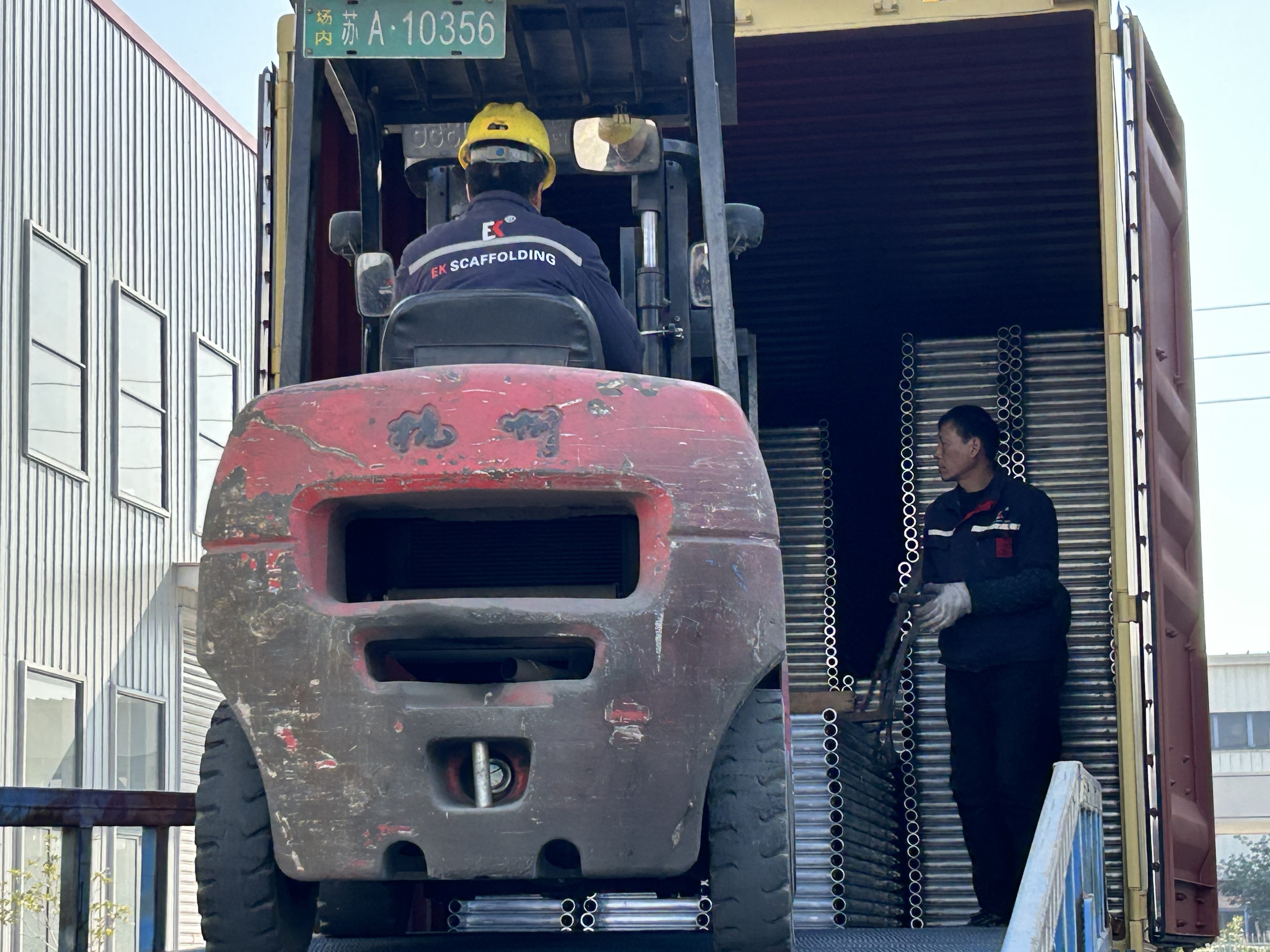 Exp&eacute;dition de poutre en treillis d'&eacute;chafaudage 