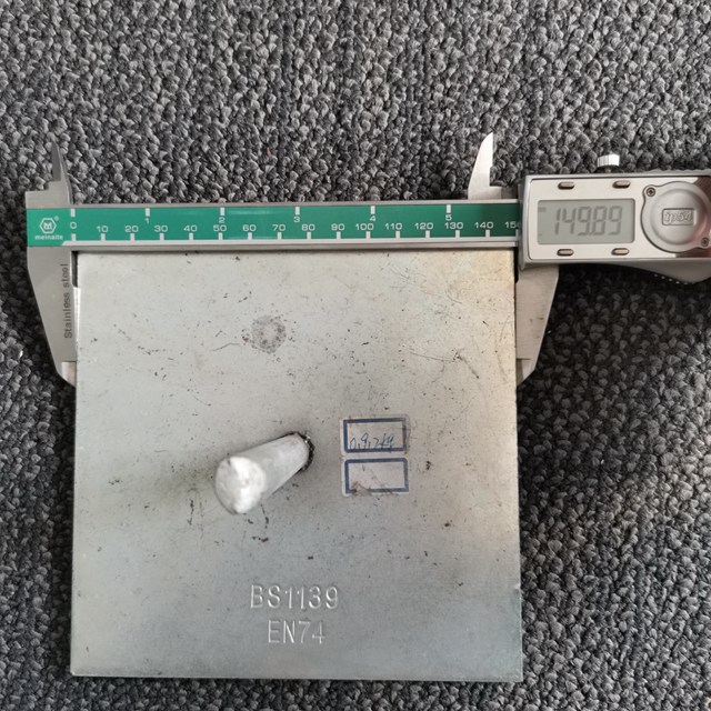 Plaque de base de la barre ronde 18