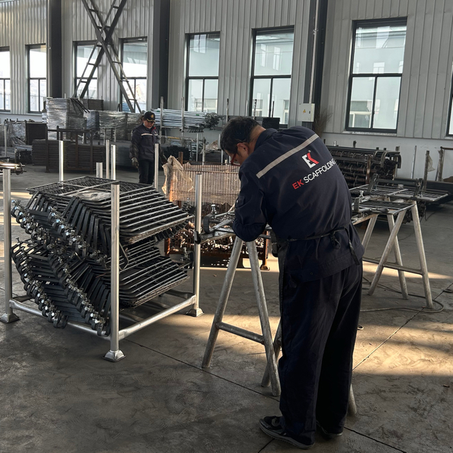 trappe d'&eacute;chafaudage