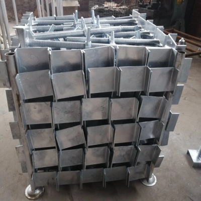 Cric &agrave; t&ecirc;te en U r&eacute;glable pour &eacute;chafaudage