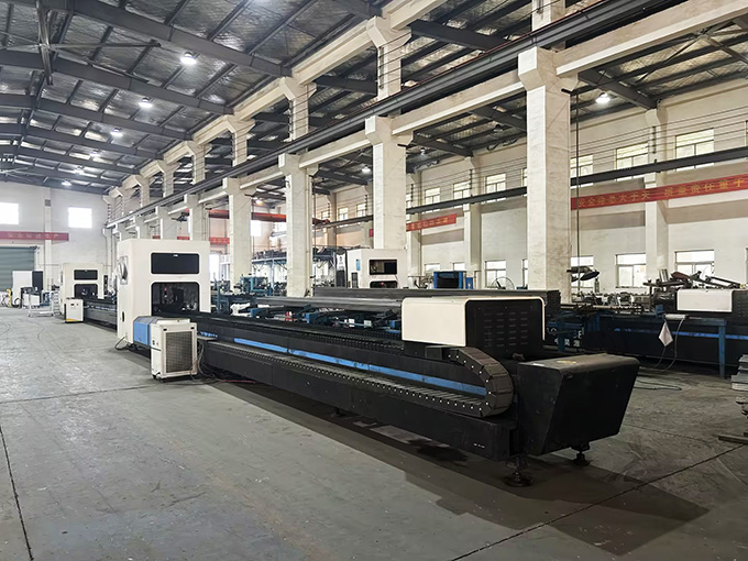 machines de d&eacute;coupe de tubes laser