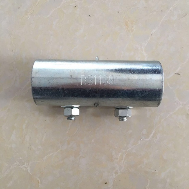 Coupleur de serrage à manches d'échafaudage pressé pour la construction