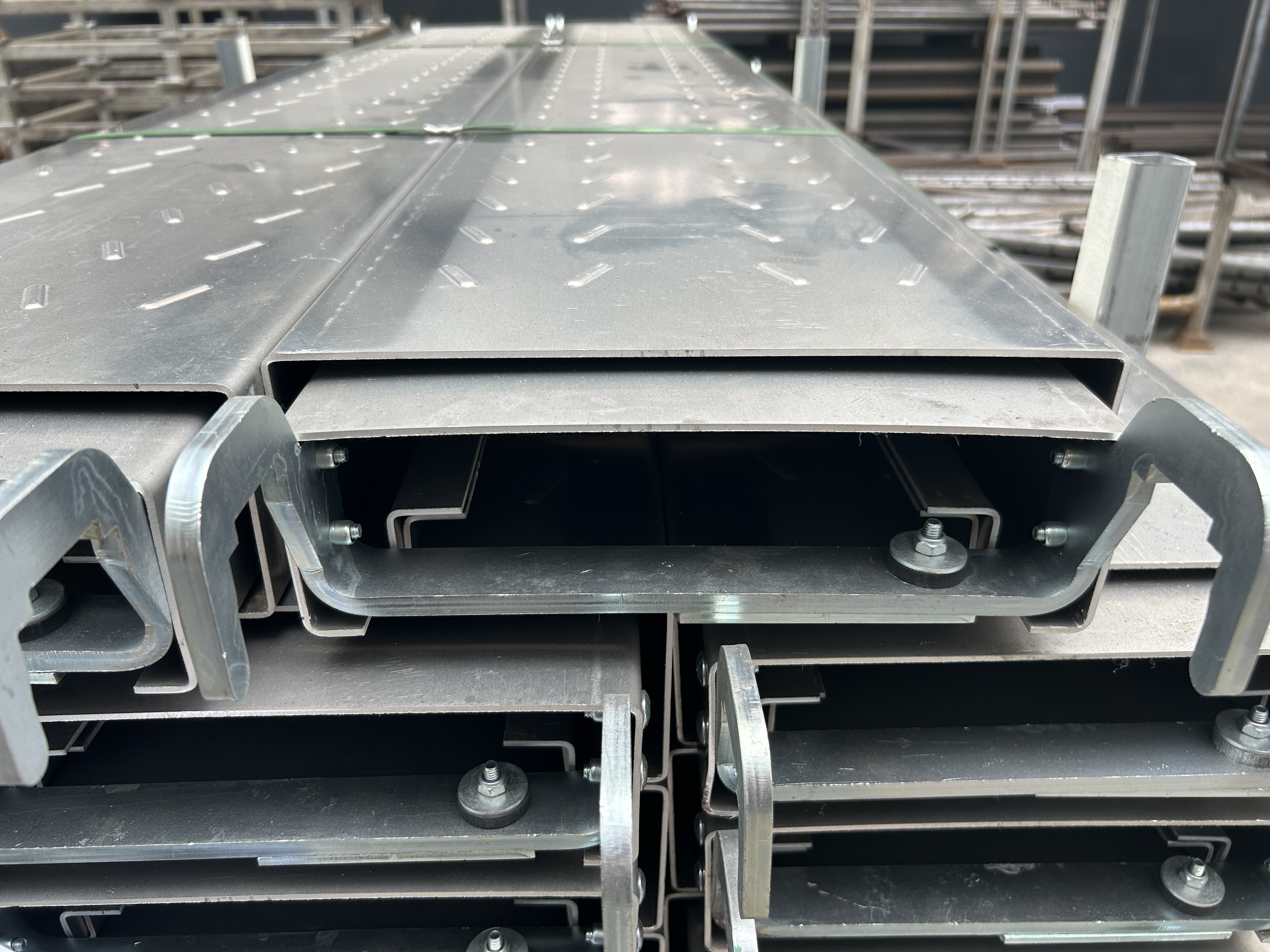 planche d'&eacute;chafaudage avec crochet 