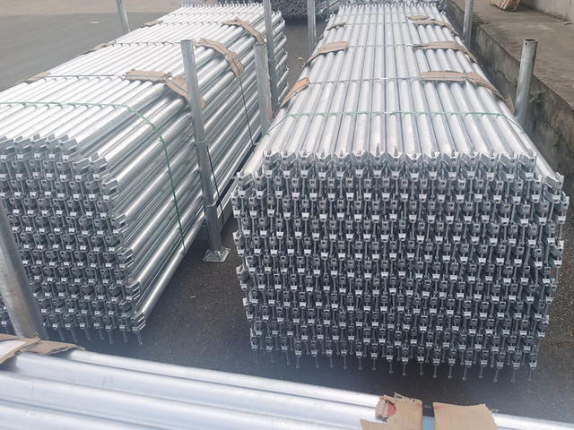 Grand livre d'&eacute;chafaudage Ringlock