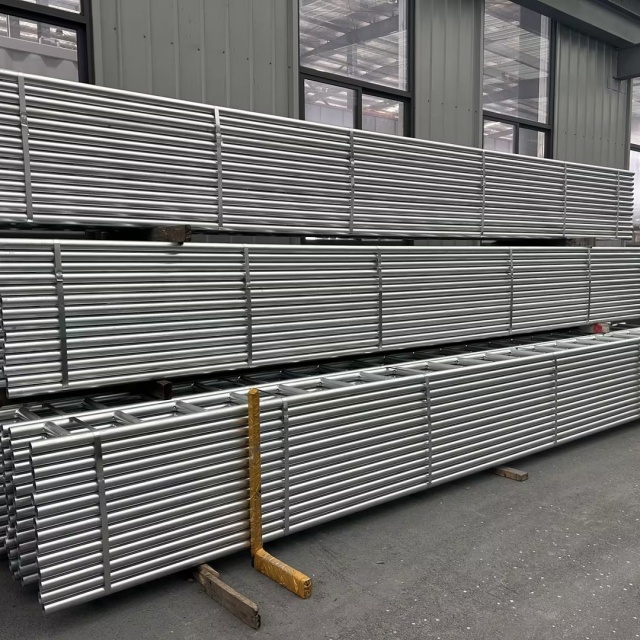 Poutre d'échelle en acier d'échafaudage