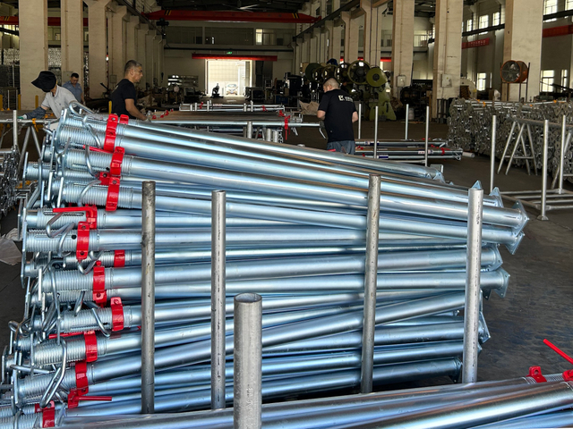 Accessoires en acier