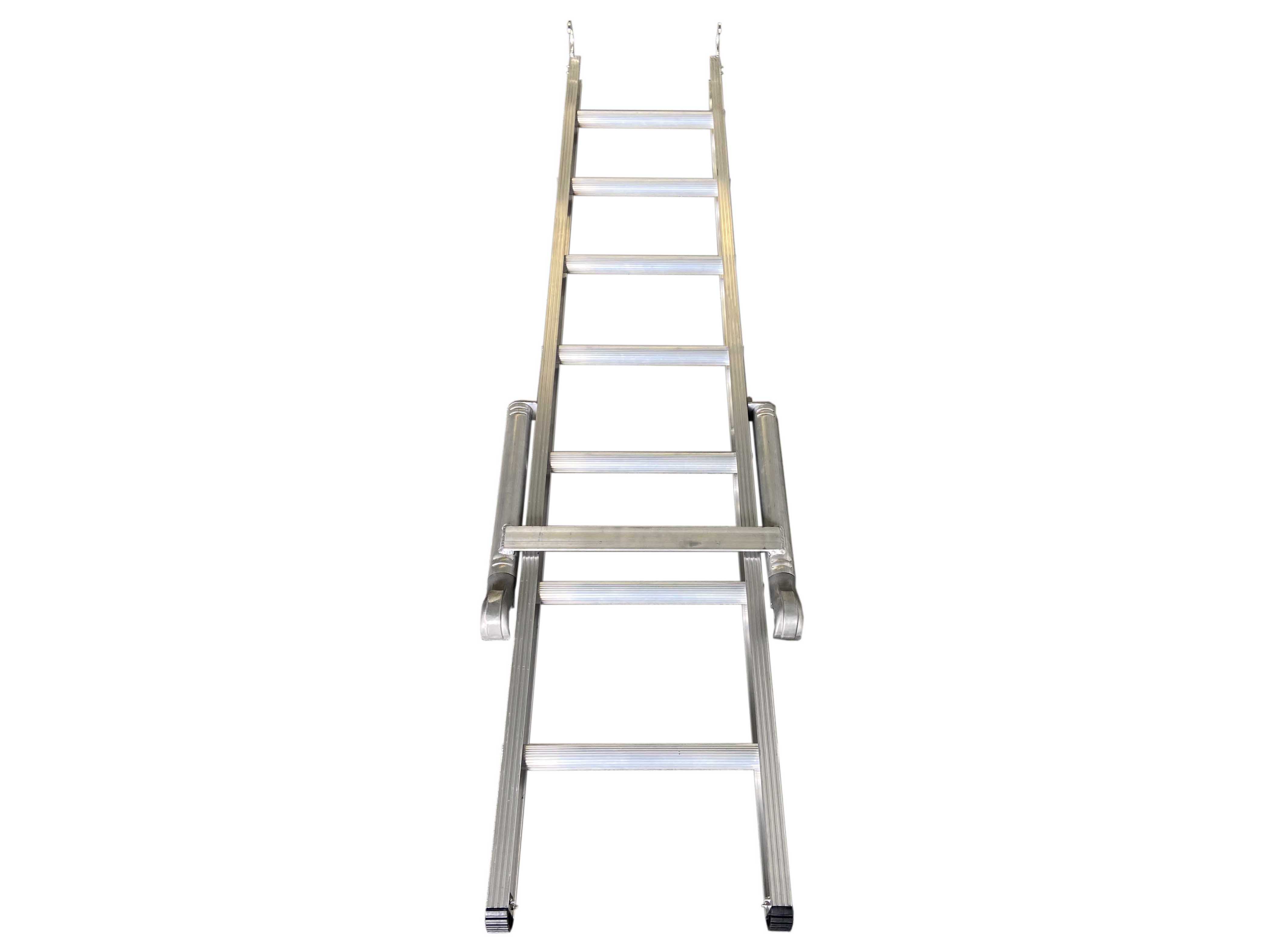 Échelle d\'accès avec bras