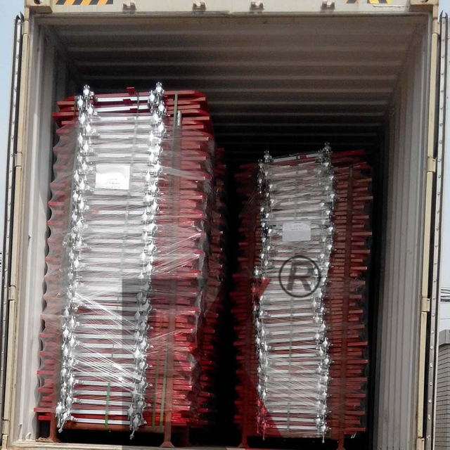 Portes d'&eacute;chafaudage et chargement de pi&egrave;ges