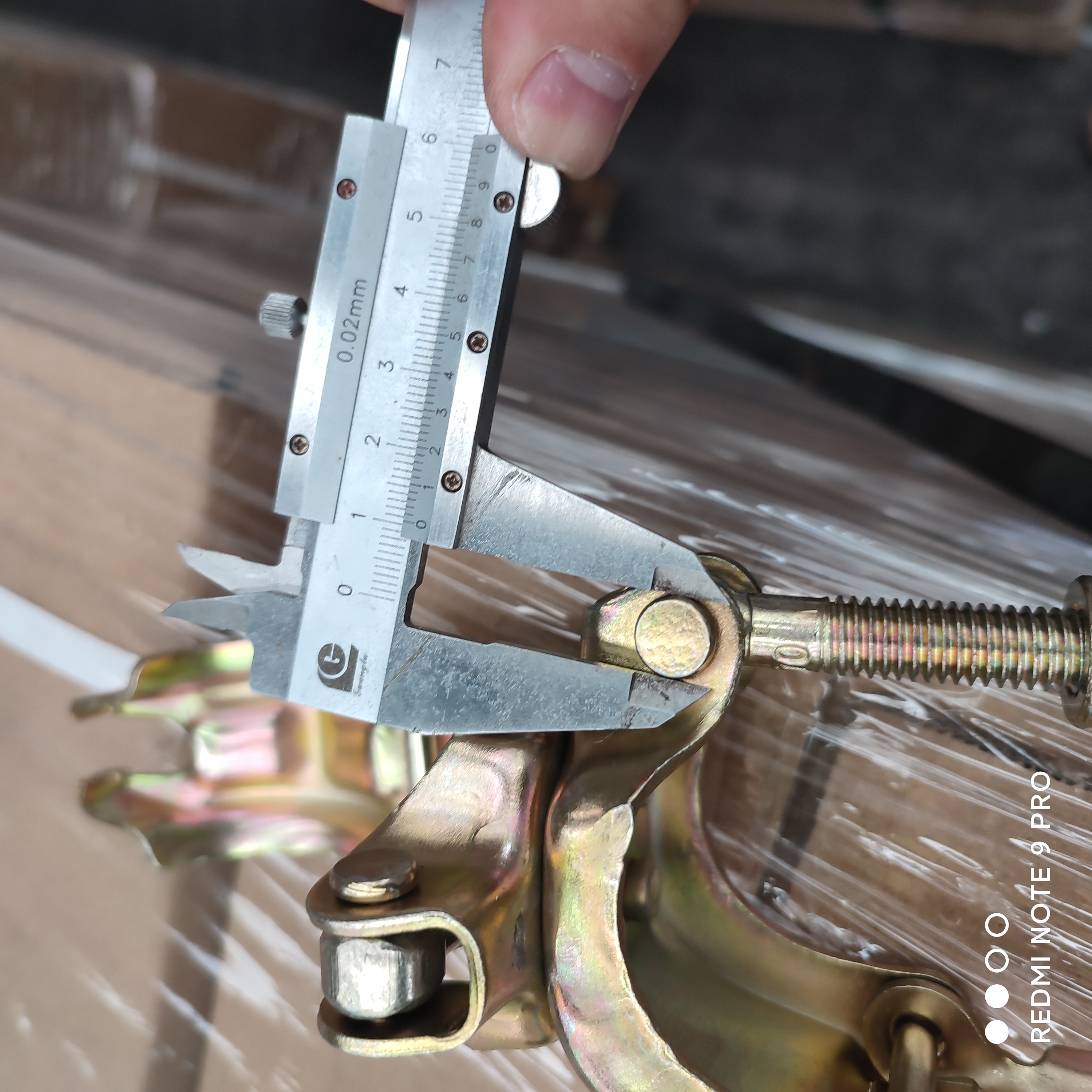 coupleur pivotant press&eacute; 