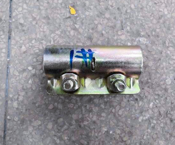 Coupleur &agrave; manches press&eacute;es apr&egrave;s test