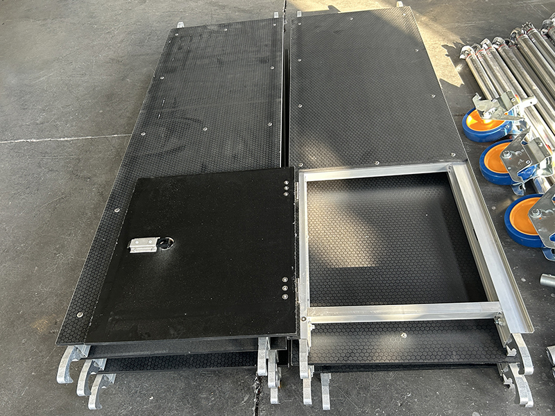 Plateforme avec trappe