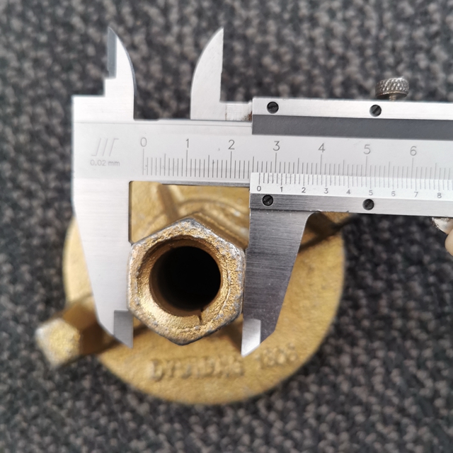 &Eacute;crou d'aile 2-05