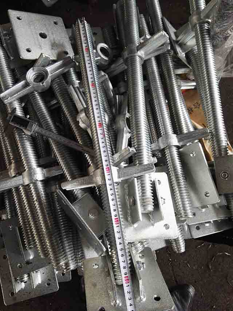 Prise de base de pivot de vis d'échafaudage galvanisé