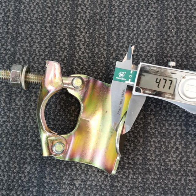 Coupleur de putlog forg&eacute; de chute3