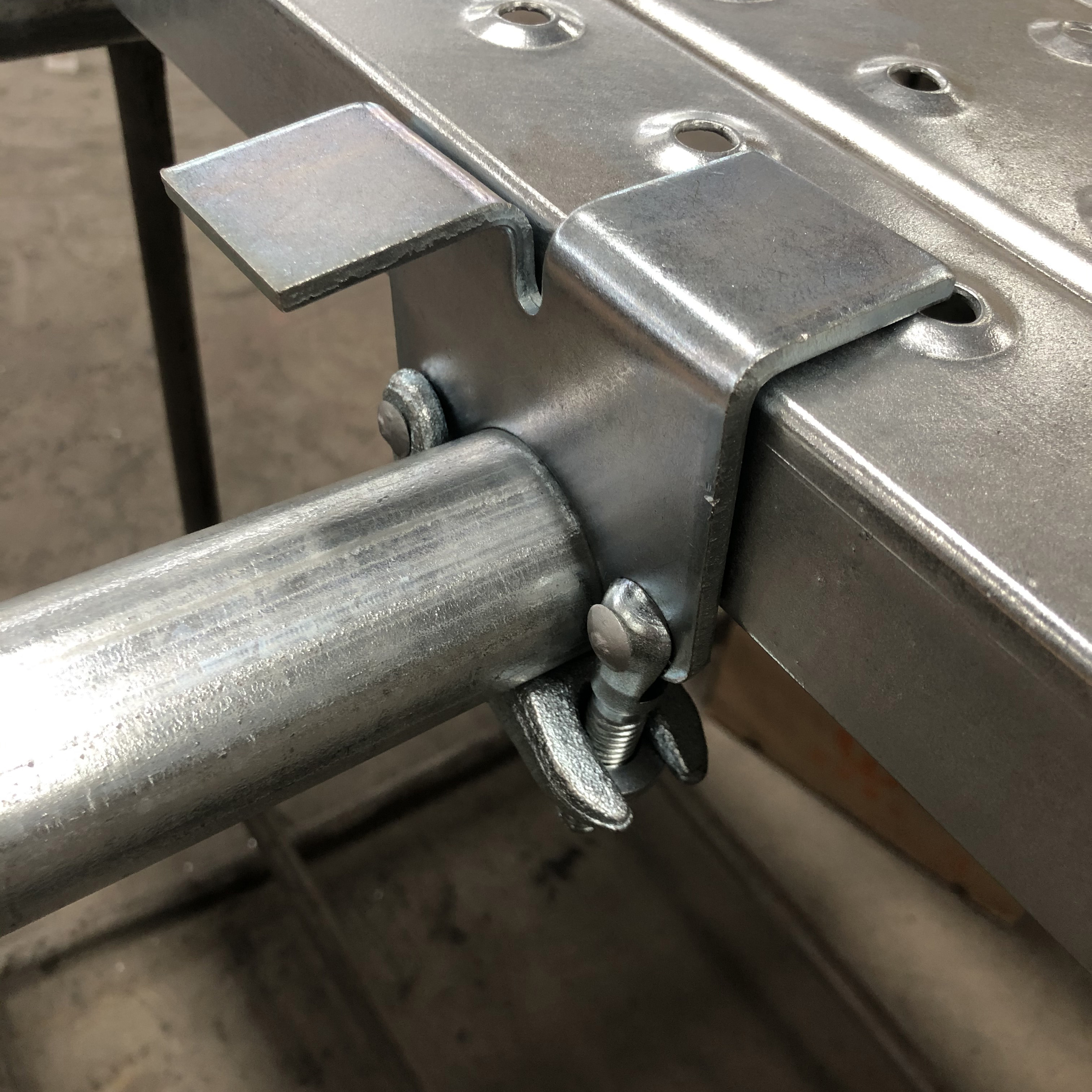 Coupleur de conservation de la carte forg&eacute;e de d&eacute;p&ocirc;t