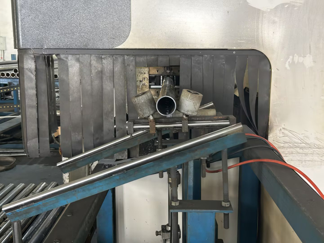 Acrow accessoires coupe