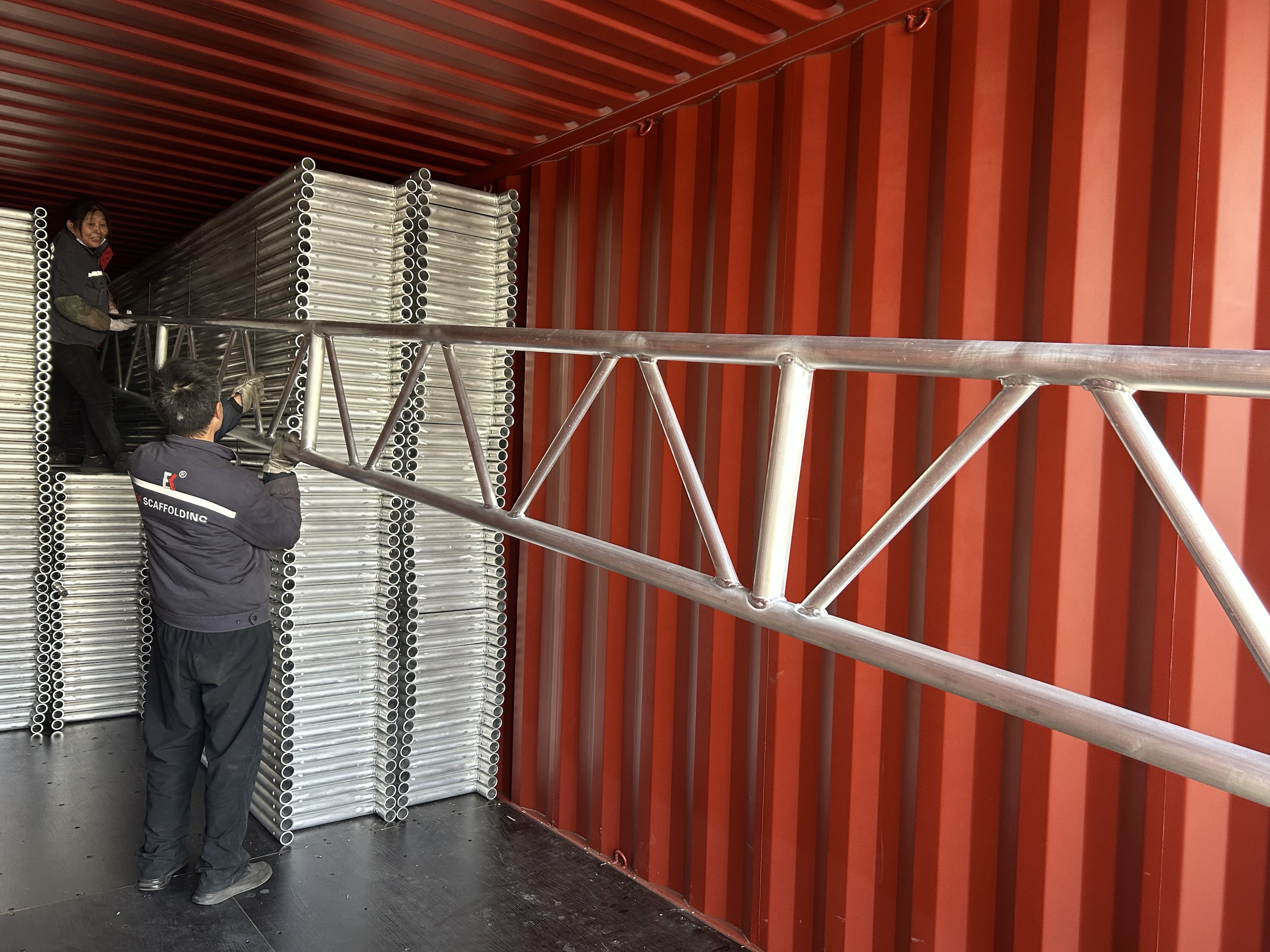 Exp&eacute;dition de poutre en treillis d'&eacute;chafaudage 