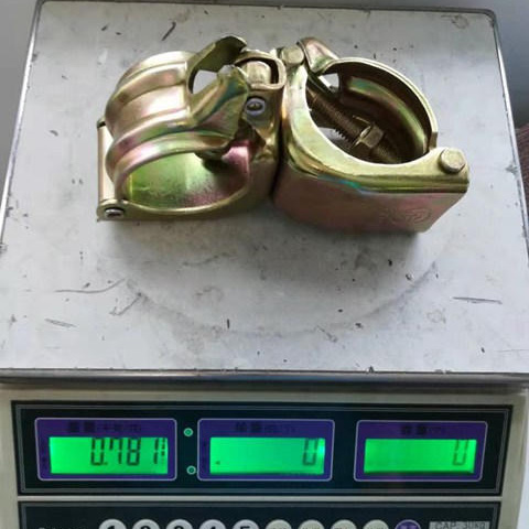 Coupleur d'&eacute;chafaudage de type japonais 