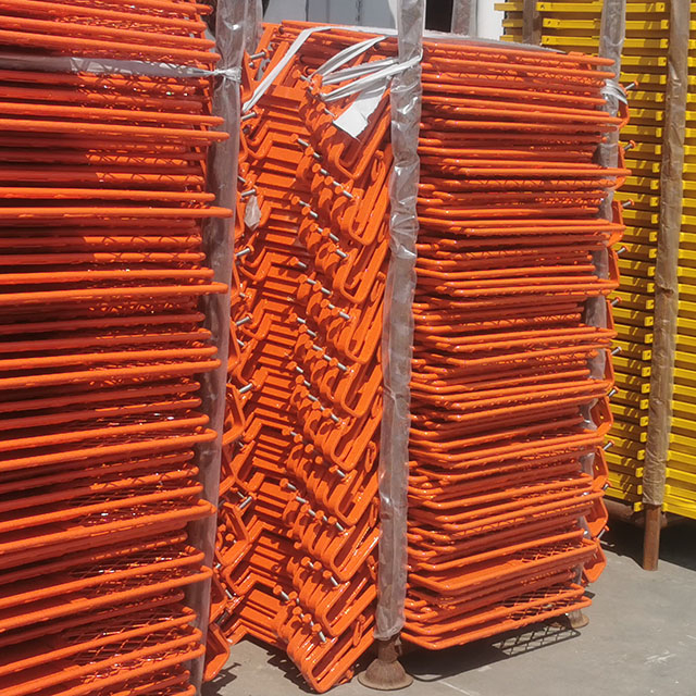 trappe d'&eacute;chafaudage