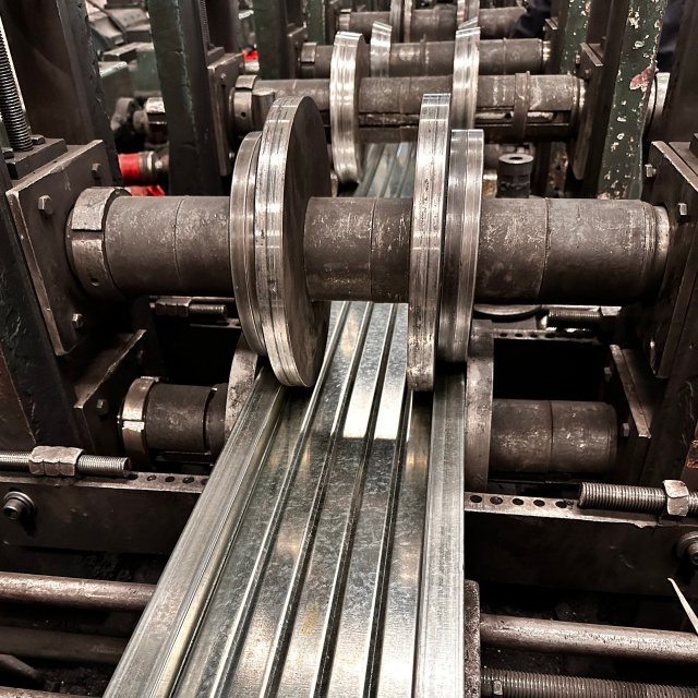 planche en acier ferm&eacute;