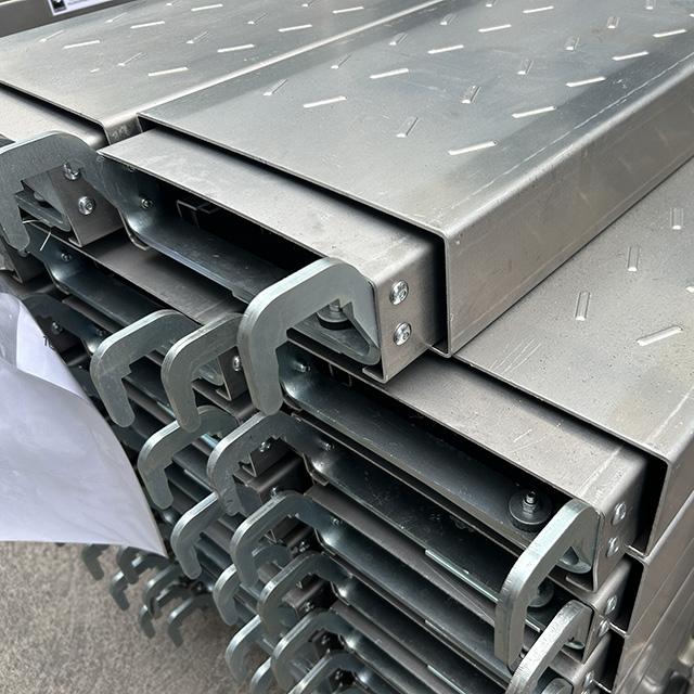 &eacute;chafaudage crochet planche 