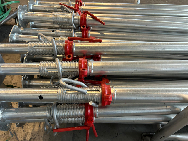 Accessoires en acier