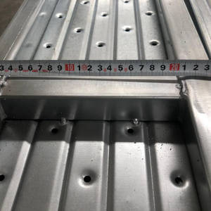 Boches de marche d'échafaudage BS1139 de 240 mm fermées