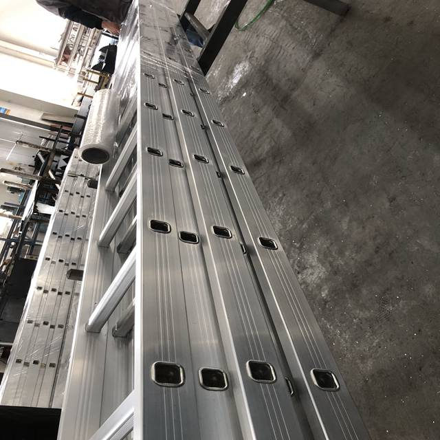 Échafaudage de construction en aluminium 4m Échelle droite