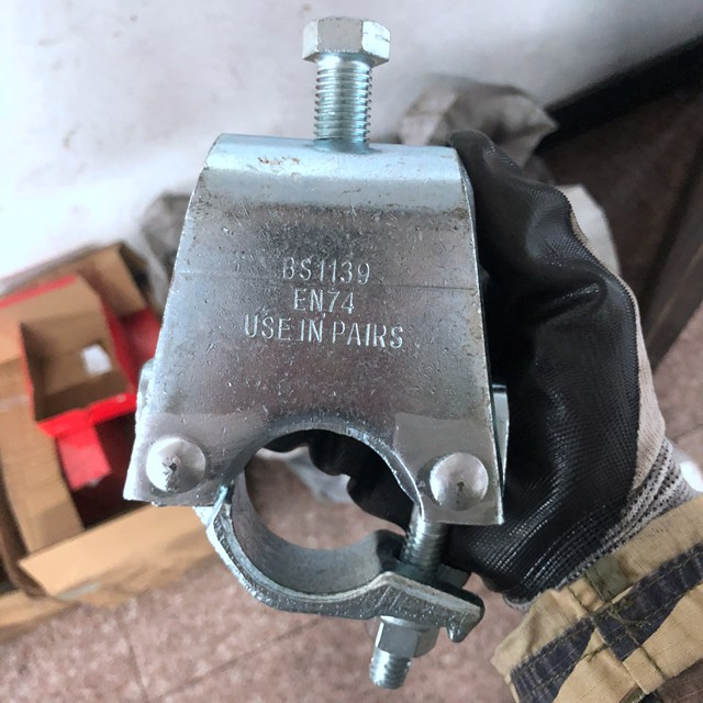 Échafaudage plaqué zinc coupleur de poutre à poutre fixe